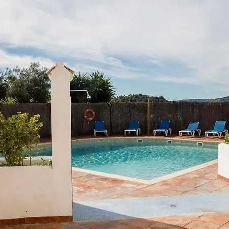 Tugasa Truchas Hotel
