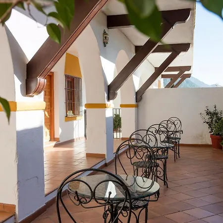 Hotel Tugasa Truchas 2*