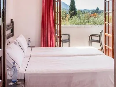 Tugasa Truchas Hotel