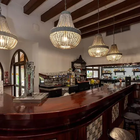 Hotel Tugasa Truchas El Bosque
