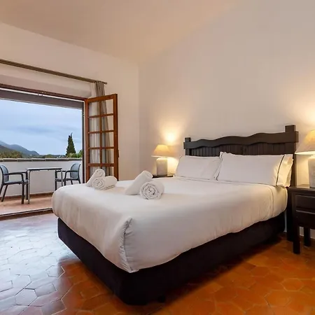 Tugasa Truchas Hotel 2*